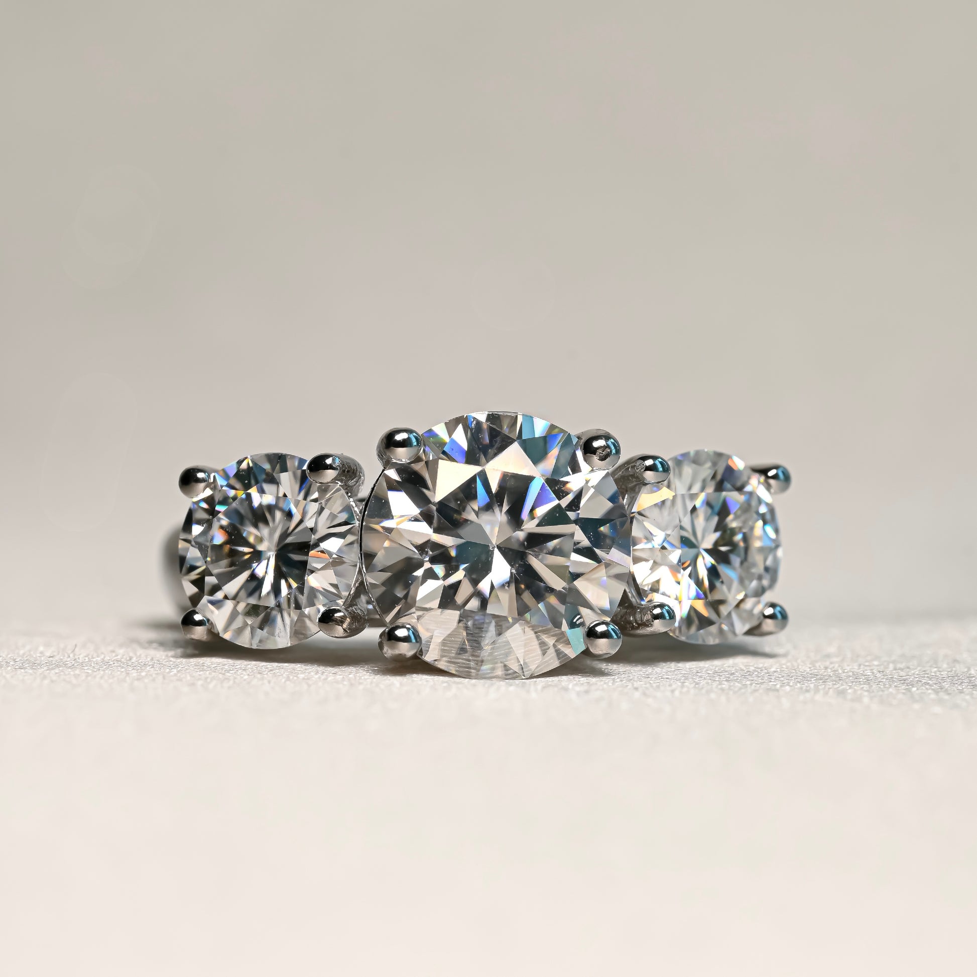 ZAABEL Moissanite Ring 3ct