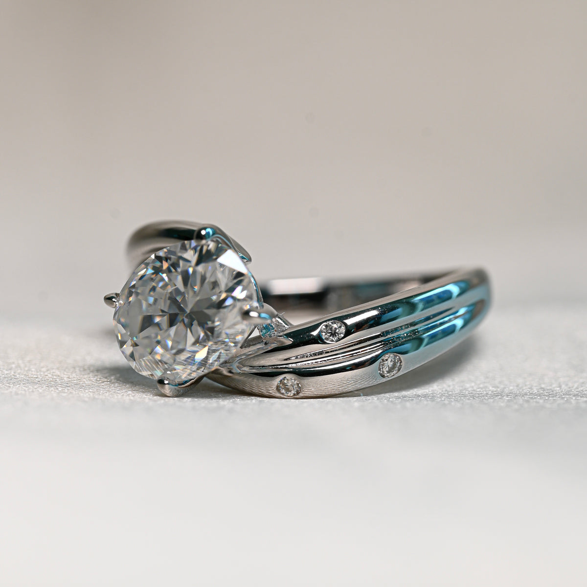 BRIELLE 2 Carat Oval Moissanite Ring in Sterling Silver