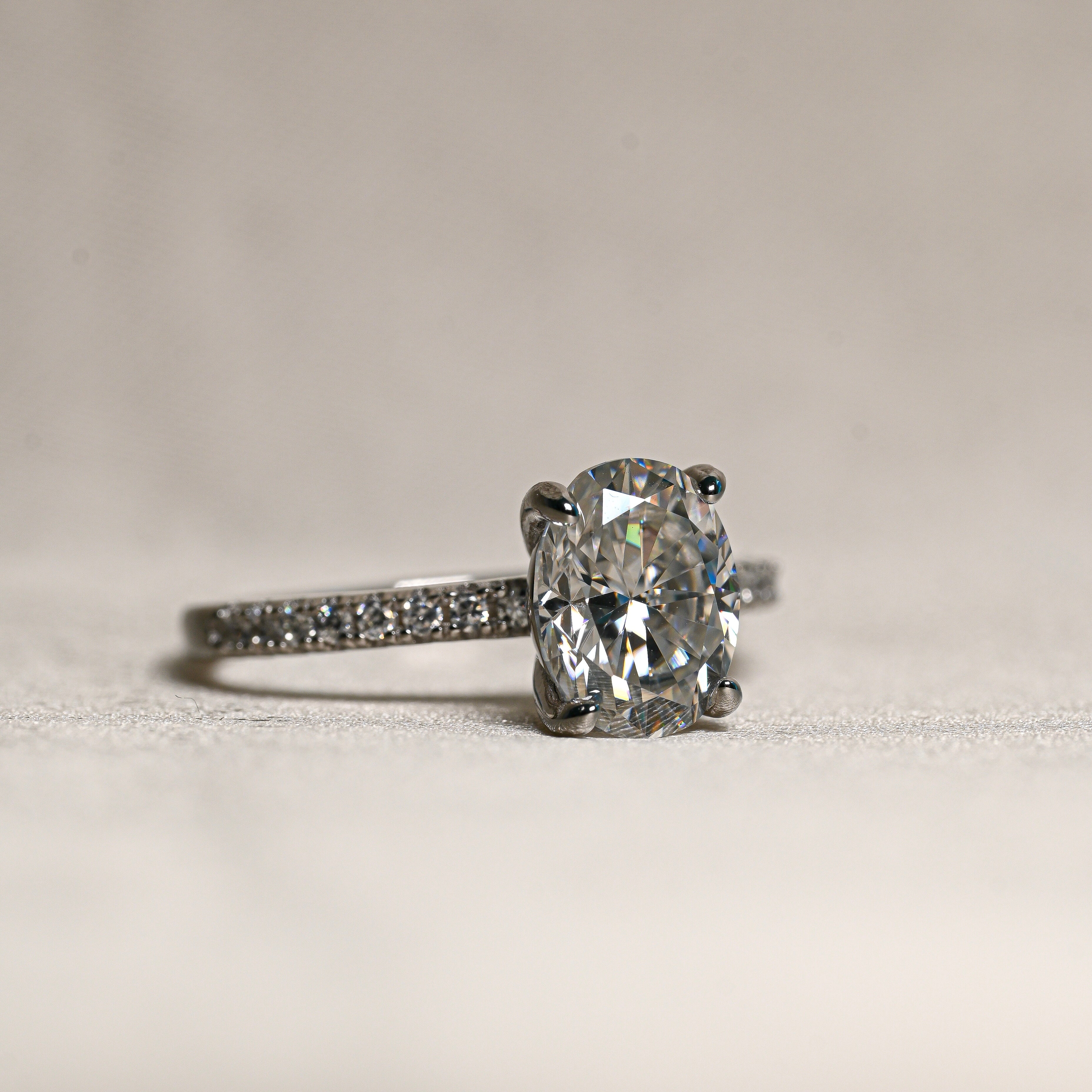 AIDA 2 Carat Oval-Cut Moissanite Ring in Sterling Silver