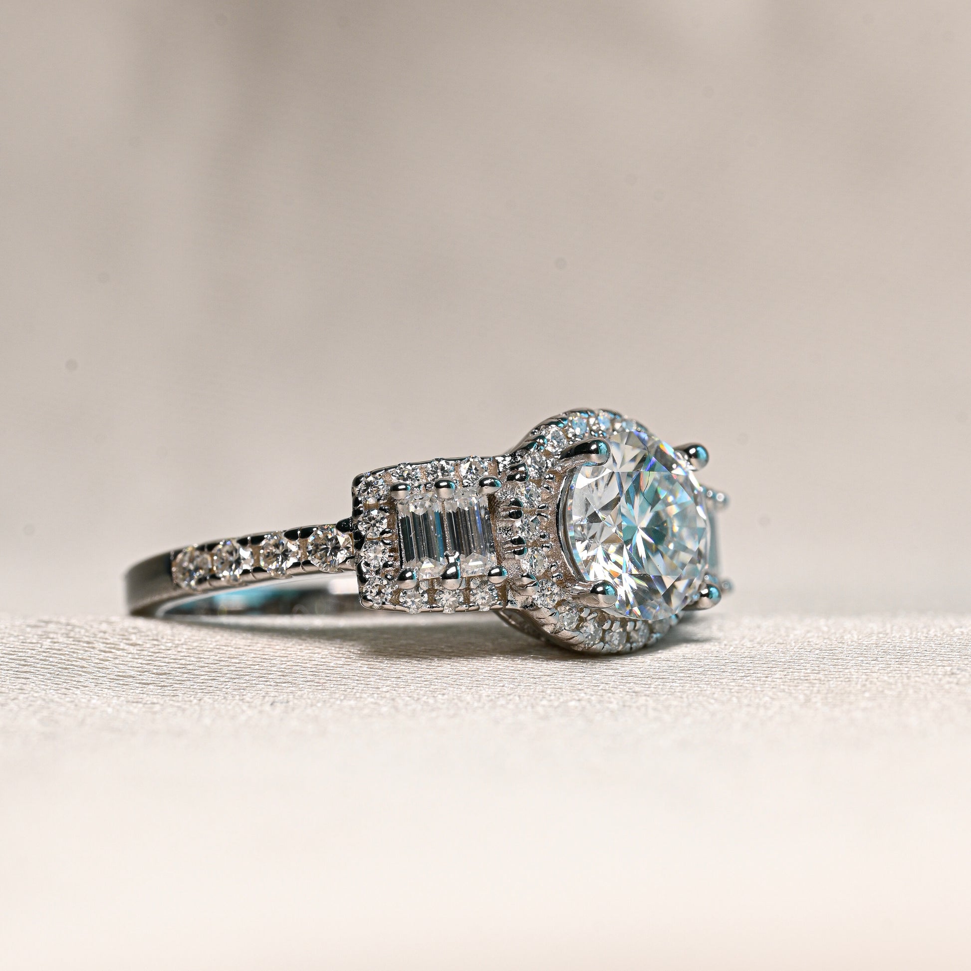 BASMA 1 Carat Round-cut Moissanite Ring set in Sterling Silver