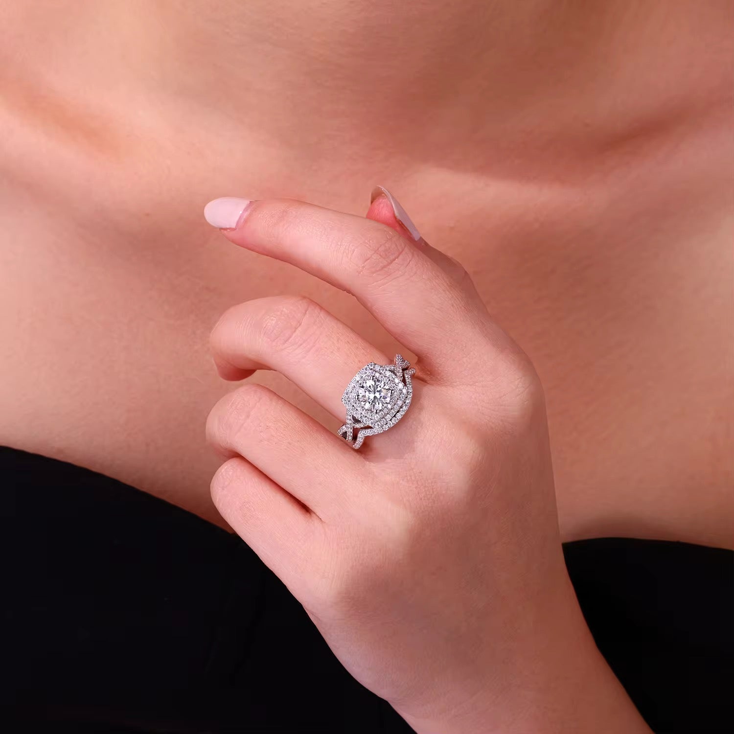 SALMA 1 Carat Round Brilliant Moissanite Ring Set in Sterling Silver
