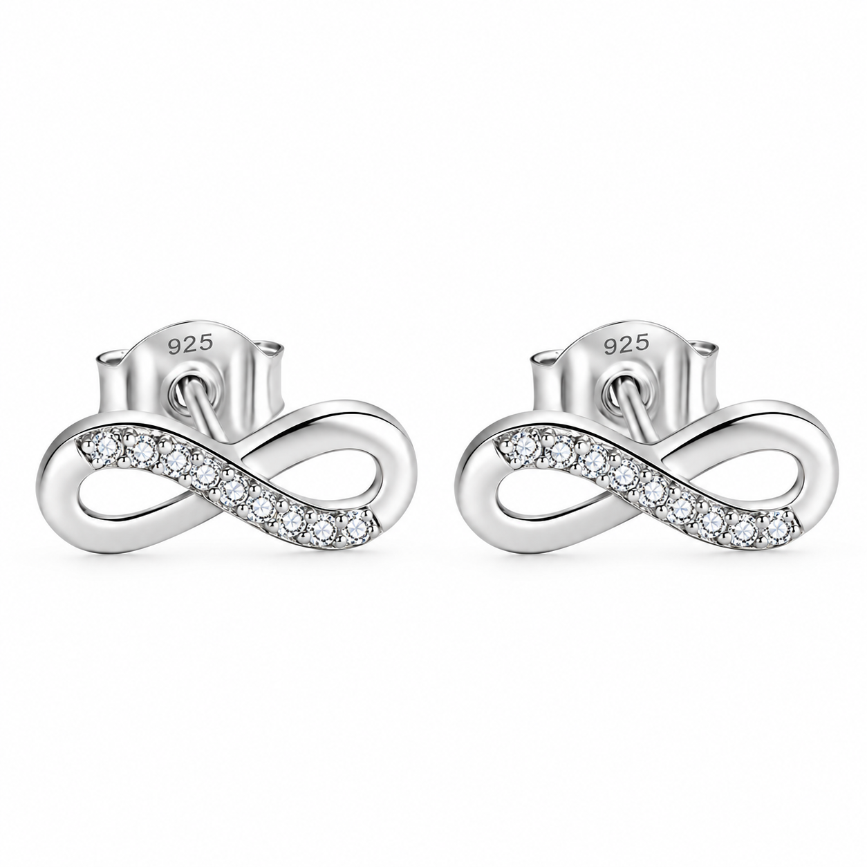 CARRIE Round Cut Moissanite Earrings