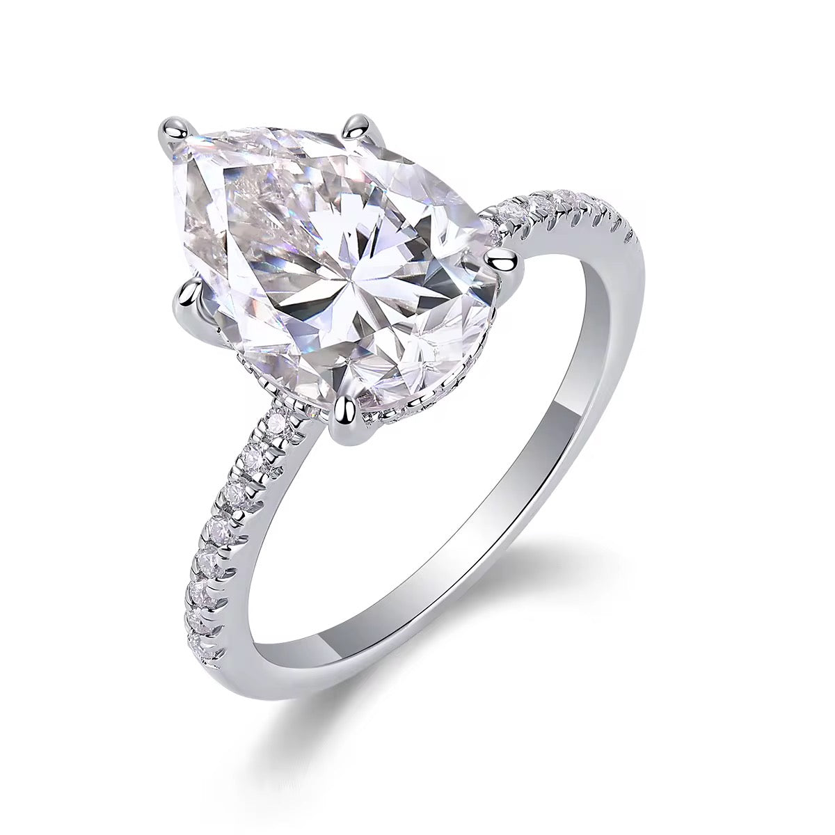 BERNADETTE Moissanite Ring 5ct