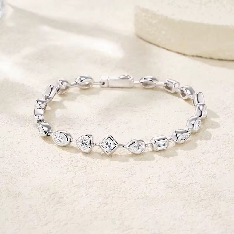 LAURA Moissanite Bracelet (Mix Moissanite stones)