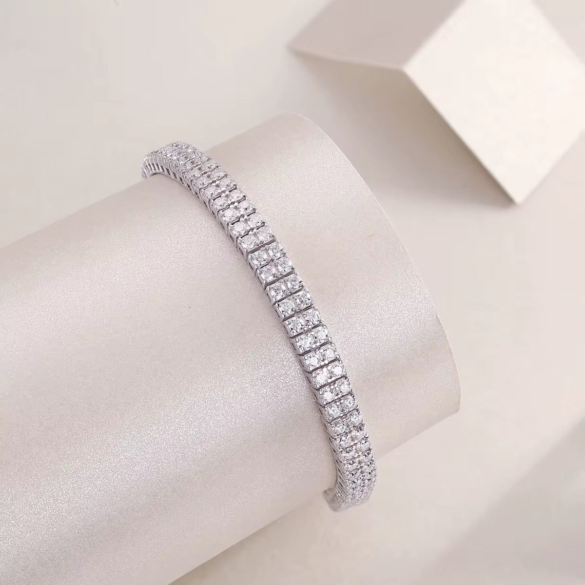 EMMA Moissanite Bracelet 0.1ct (3mm) 6.5 inches | Moissanite