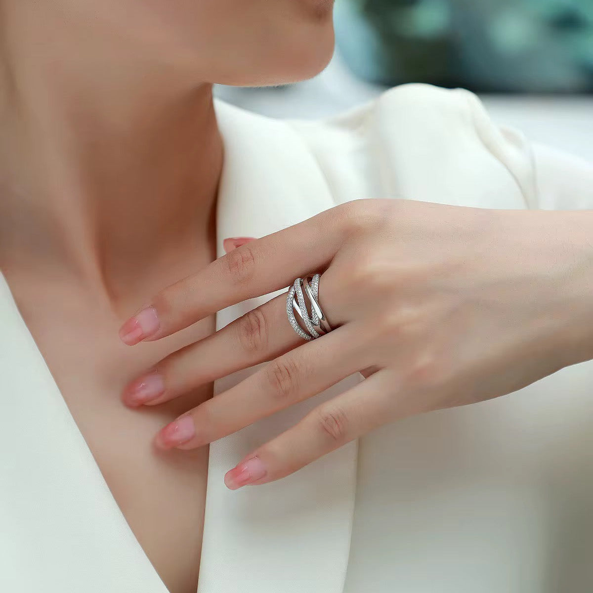 LUNA 2.12ct Round-Cut Moissanite Band in Sterling Silver