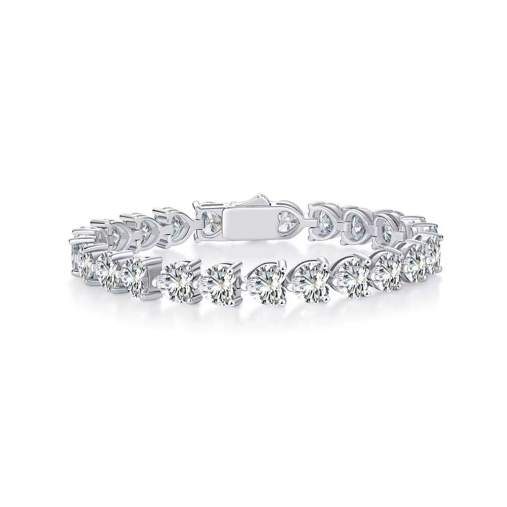 NAYLA 1 Carat Heart-Cut Moissanite Bracelet 6.5 inches - (6.5mm)