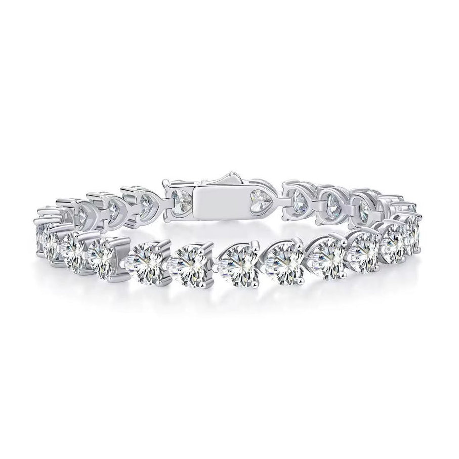 NAYLA 1 Carat Heart-Cut Moissanite Bracelet 6.5 inches - (6.5mm)