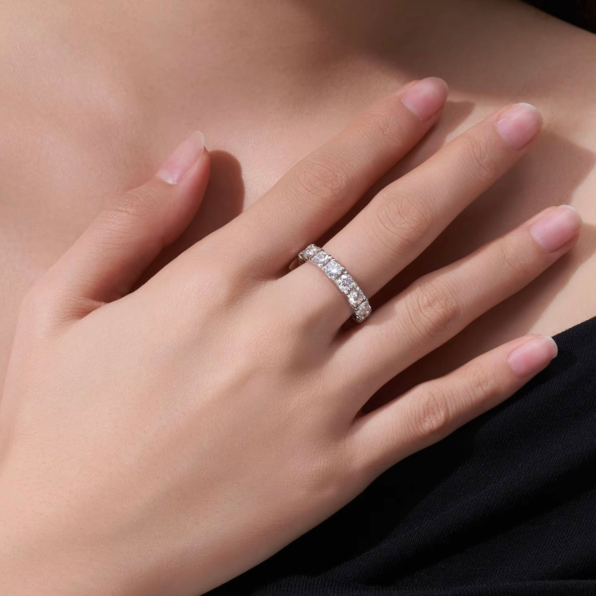 DULCIE 0.3 ct (4 mm) Full-Stone Moissanite Band in Sterling Silver