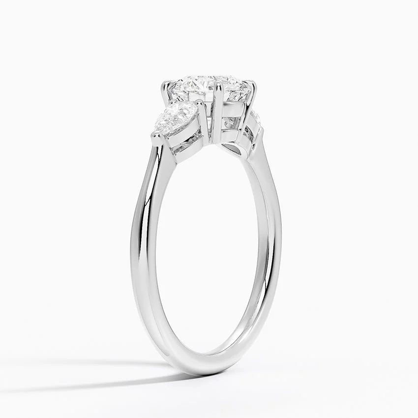 AMINA Moissanite Ring 1 carat x 0.25 carat