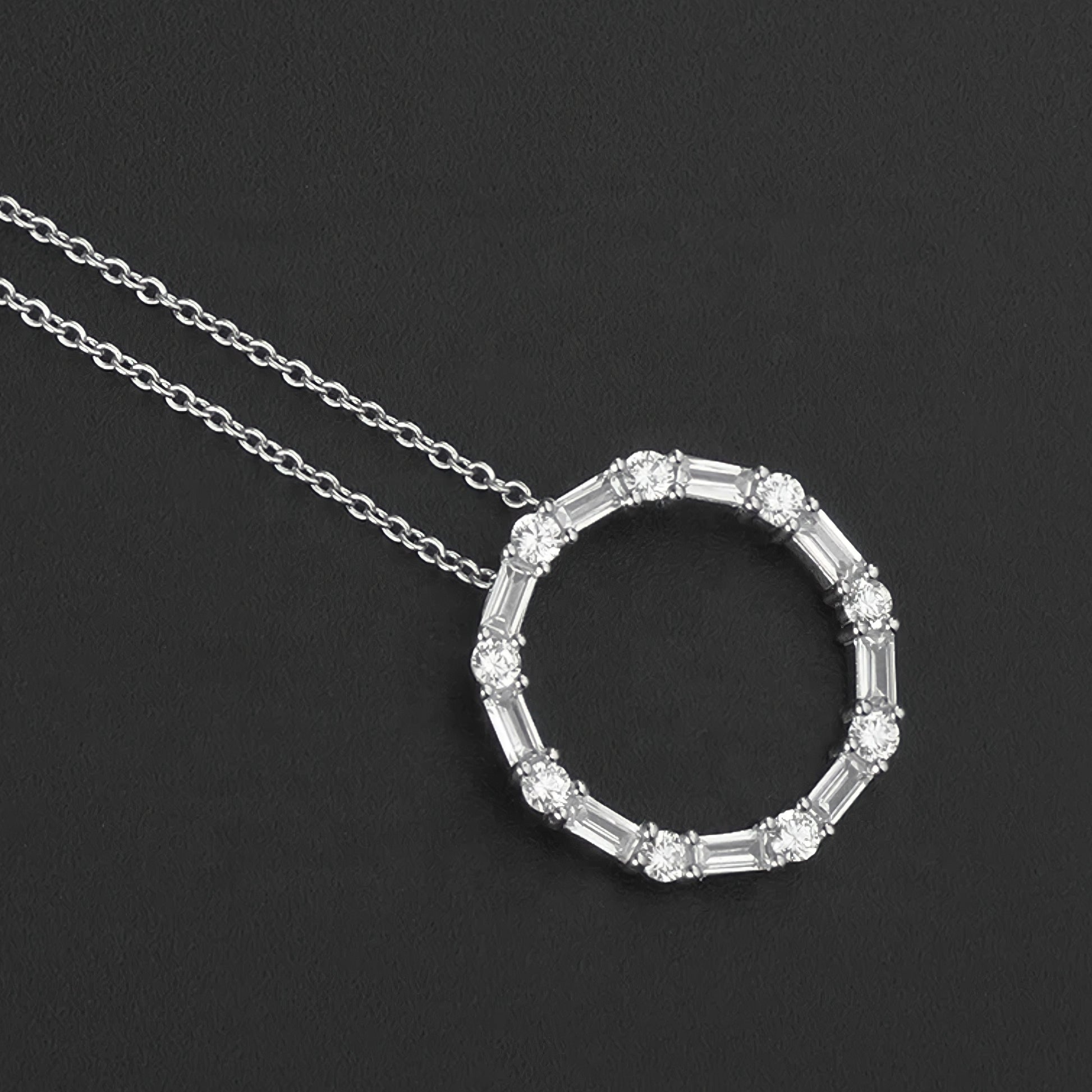 simulated diamond necklace, crafted in sterling silver plated with 18k white gold with rhodium, front side, details of necklace