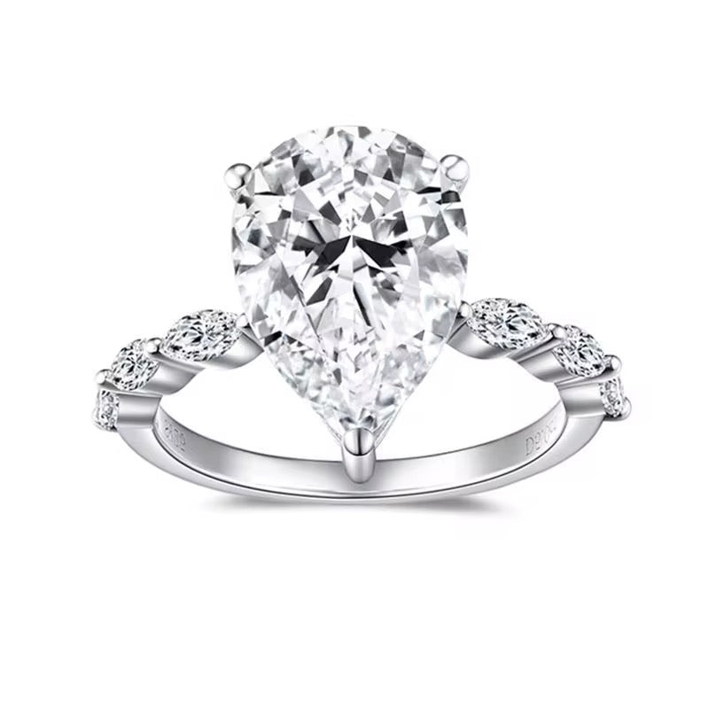 KAYLA Moissanite Ring 5ct