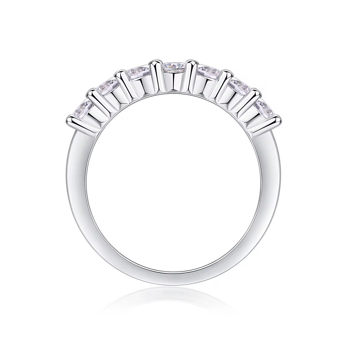 ZEINA 0.3 ct (4 mm) Moissanite Band in Sterling Silver